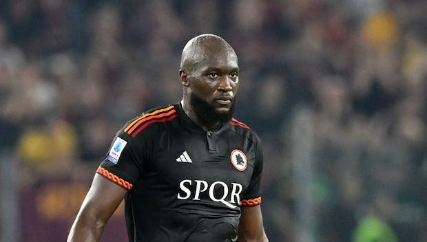 ROME, ITALY - OCTOBER 01: Romelu Lukaku of AS Roma looks on during the Serie A TIM match between AS Roma and Frosinone Calcio at Stadio Olimpico on October 01, 2023 in Rome, Italy. (Photo by